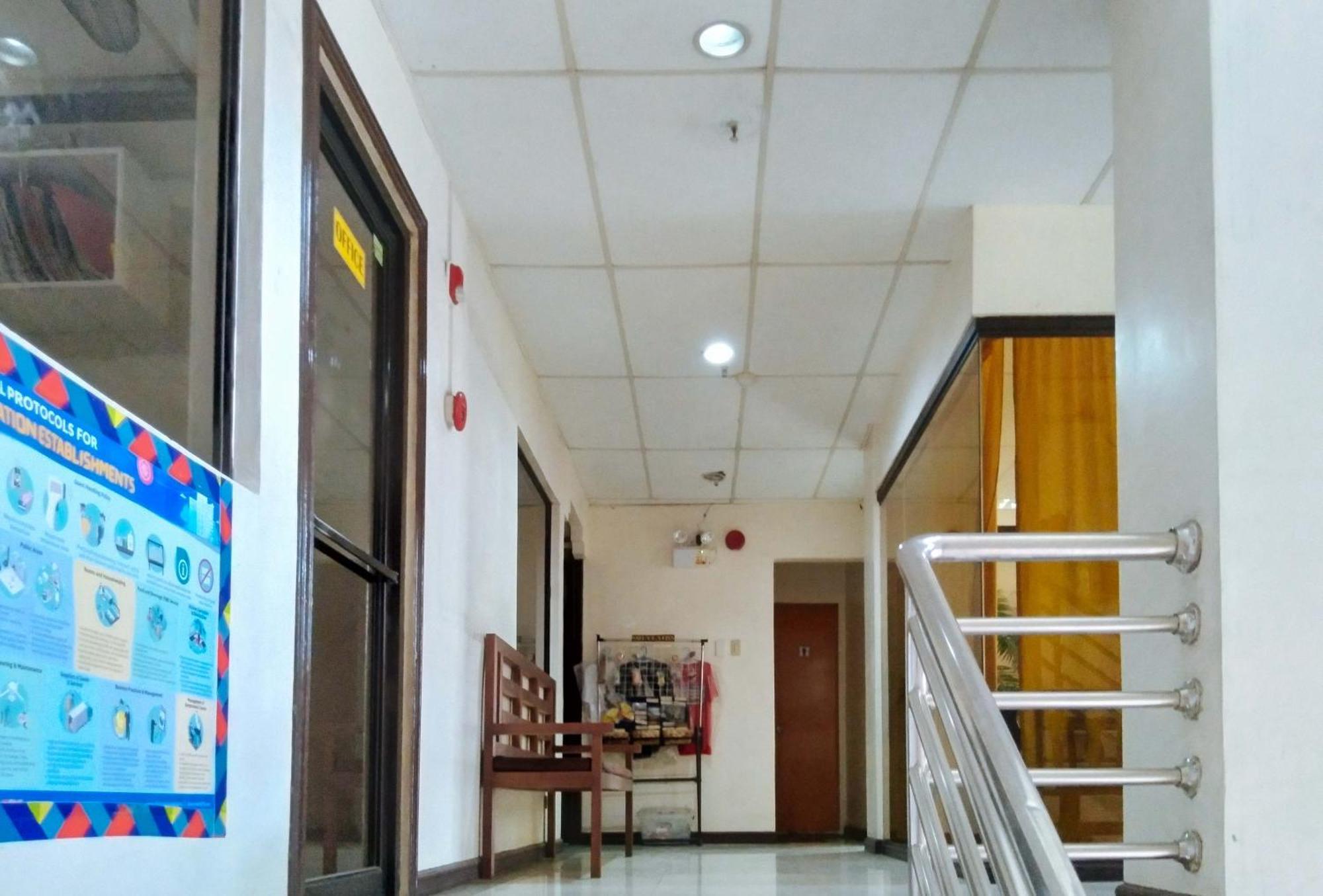 Reddoorz Near Ormoc Port Terminal Hotel Eksteriør billede